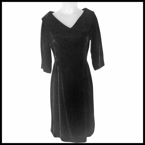Black Velvet Cocktail Dress Vintage 50s Curvy Sheath with Sleeves - Sassy! - Picture 8 of 16